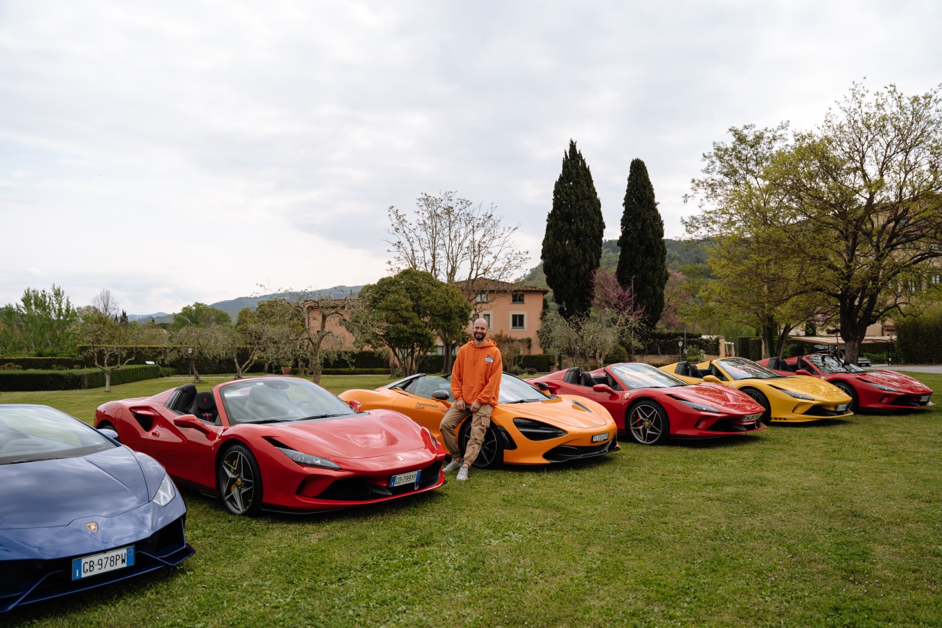 Необычное путешествие по Италии: суперкары, виноградники и достопримечательности